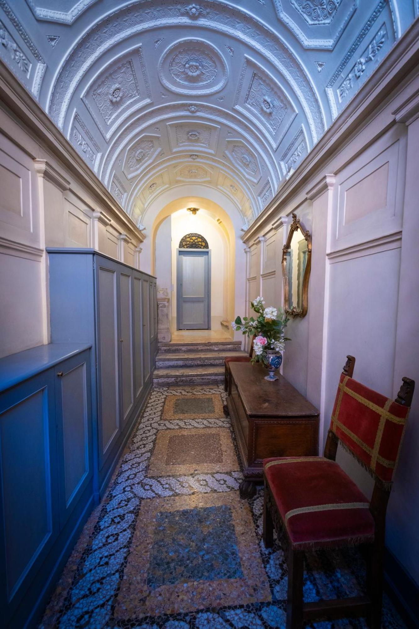 Barberini Apt Close To Fontana Di Trevi Roma Ngoại thất bức ảnh