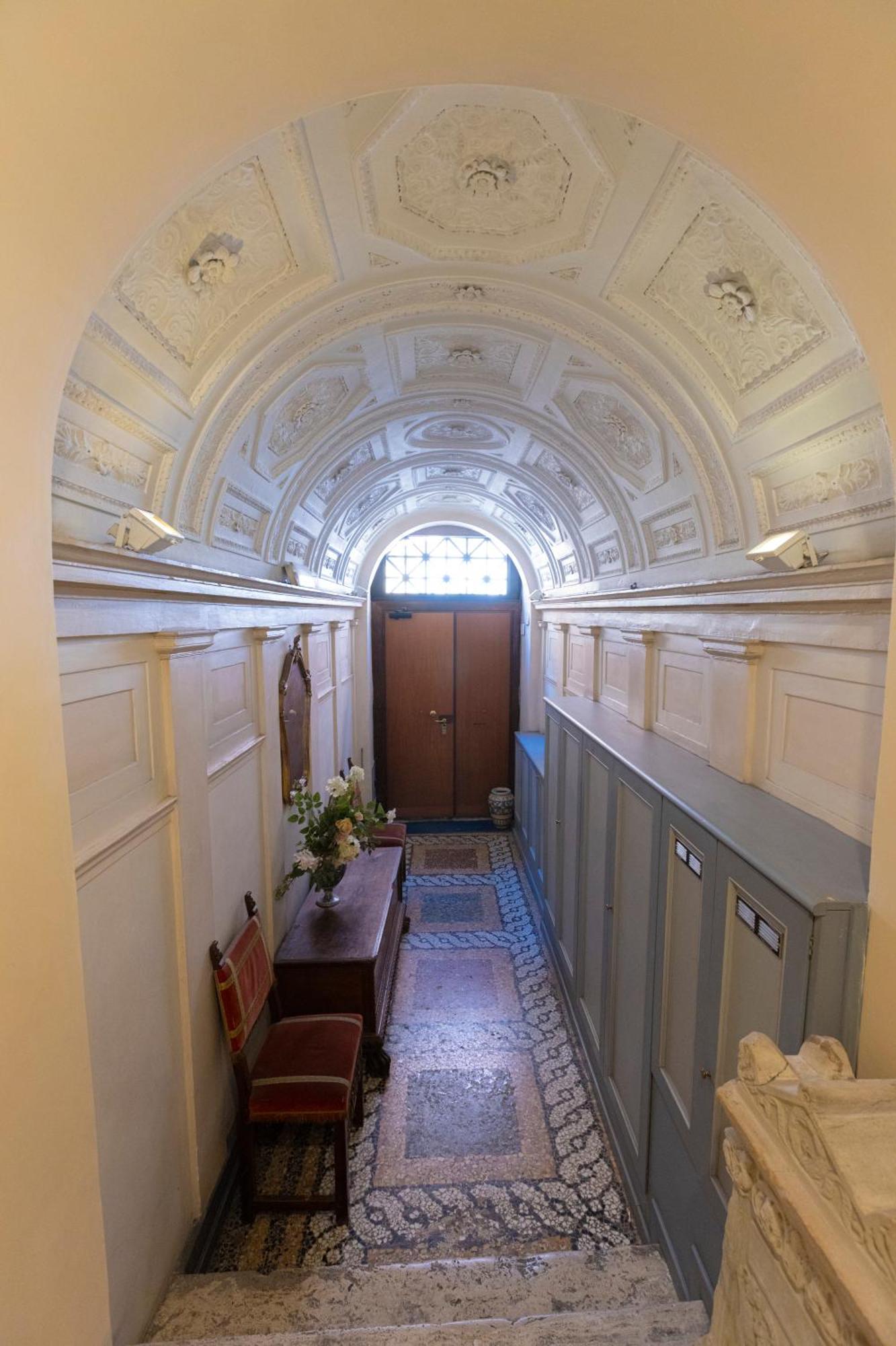 Barberini Apt Close To Fontana Di Trevi Roma Ngoại thất bức ảnh
